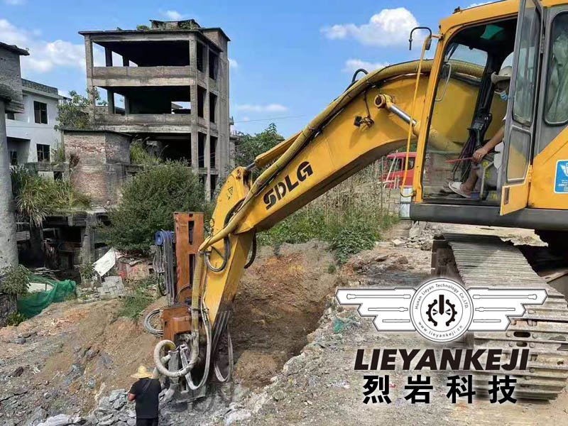 烈巖鉆裂機應用于地基開挖